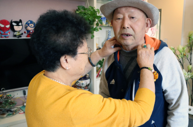 Tribute motherland, oneiromancy of grandma of net red grandfather: Bestow favor on favour happily to have preparative person only