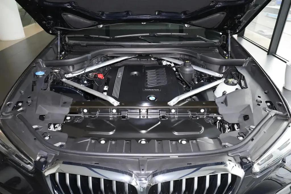 How to solve the problem of BMW X5 fan not working? iNEWS