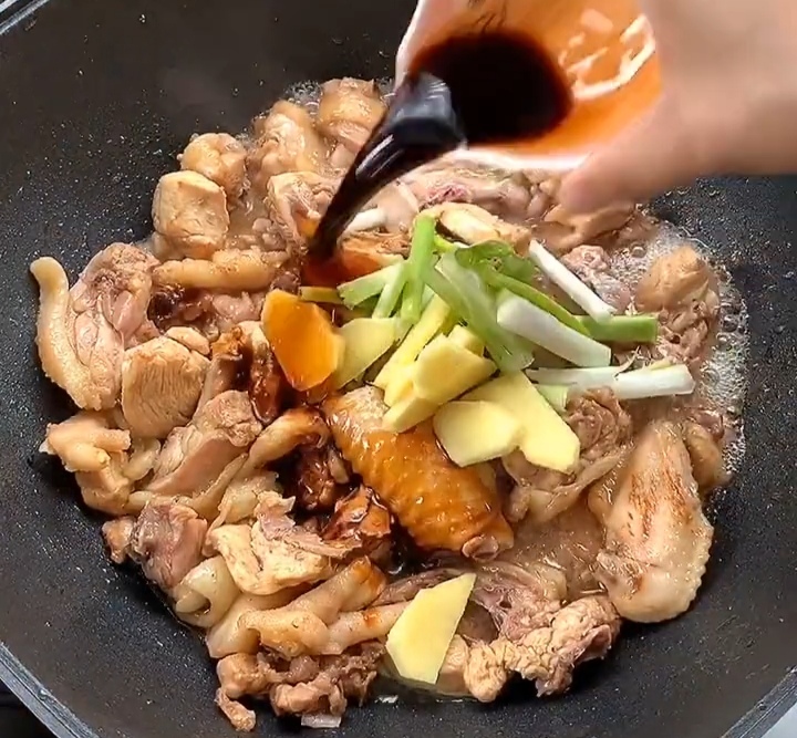 It’s cold, the meat is expensive, eat it more, a few dollars a catty, the recipe is simple and delicious, there is no residue left on the table