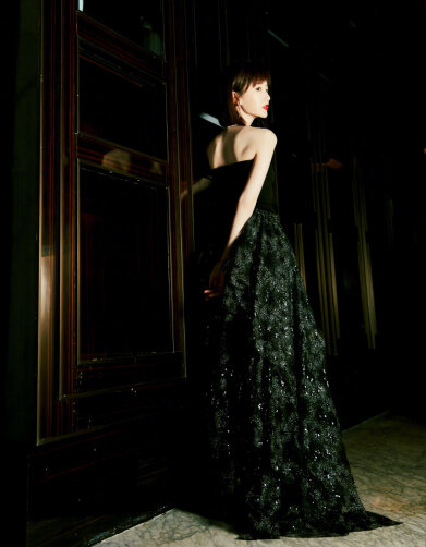 陈翔，不要去欺负一个没爹保护的姑娘，你不是对手