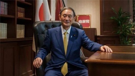 上任三个月仍不搬进首相官邸，因为“怕鬼”？菅义伟还真的承认过