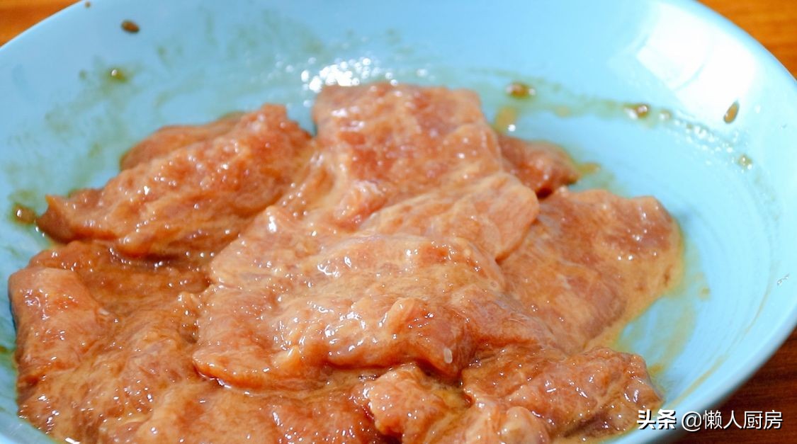 豬排別油炸，這樣簡單處理後的豬排，吃起來很香，根本不會柴