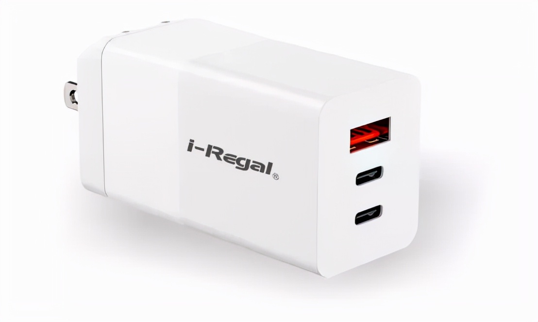 iPhone 13新机即将发布，35家工厂推出上百款快充新品