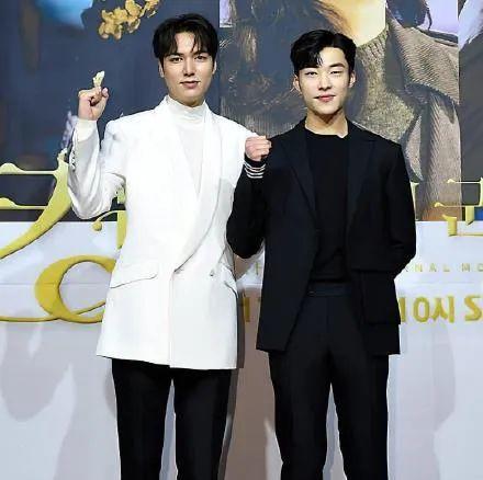 批评女明星发胖的时候，也请注意我国男星灾难级的身材管理