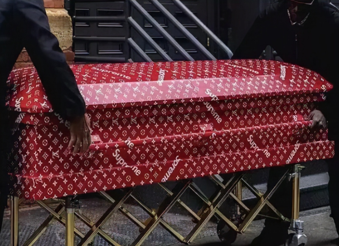 the-most-expensive-coffin-in-the-world-lv-and-surpreme-co-branded