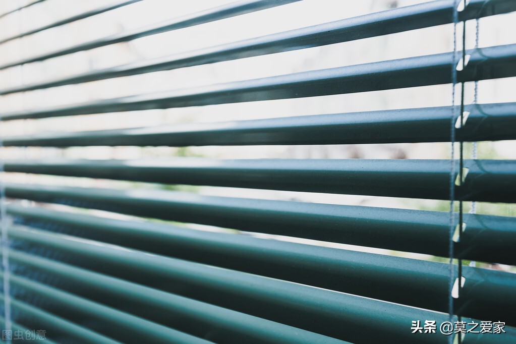 Are roller blinds easy to store, what are the advantages and