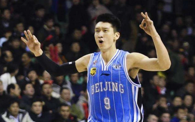 CBA最美太太，身高1米8气质十足，球迷：孙悦真幸福