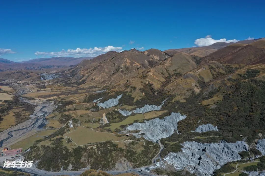望雅拉雪山、墨石公园，炫界误闯丹巴秘境｜凯翼炫界红叶之旅