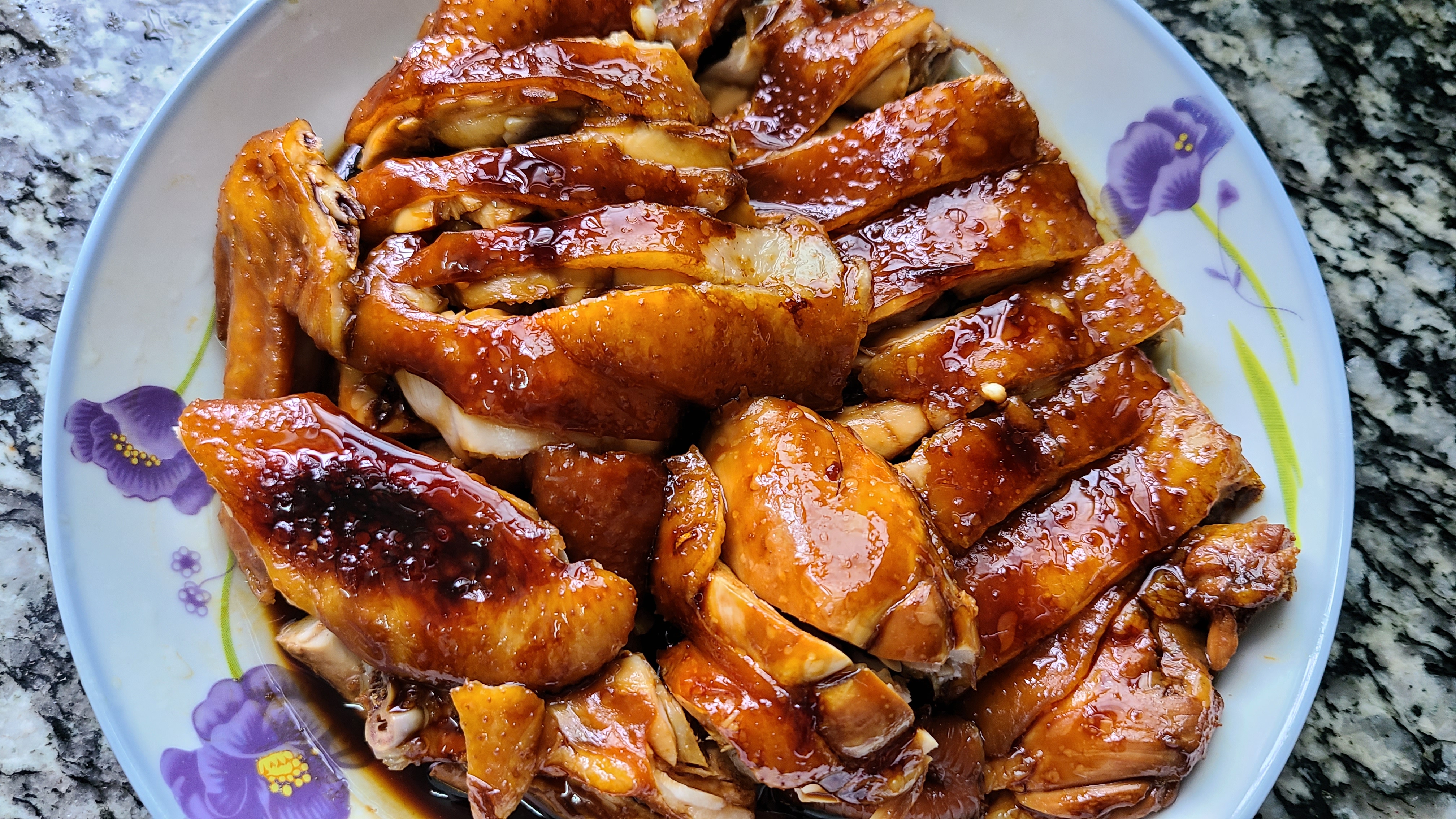 豉油鸡，广东人经常吃的一道美食，简单好吃香味浓，值得一吃
