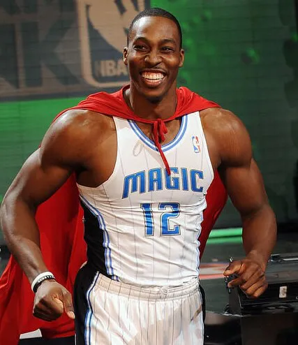 答球迷：NBA历史上有人创造过30 30 20的三双纪录吗？