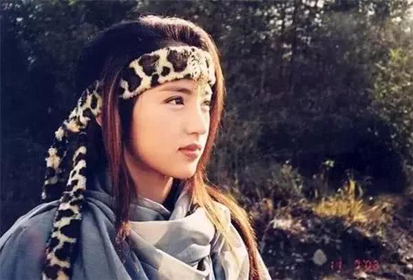 40岁董璇再演古装，搭档天涯二美，网友：安排上官燕与欧阳一对