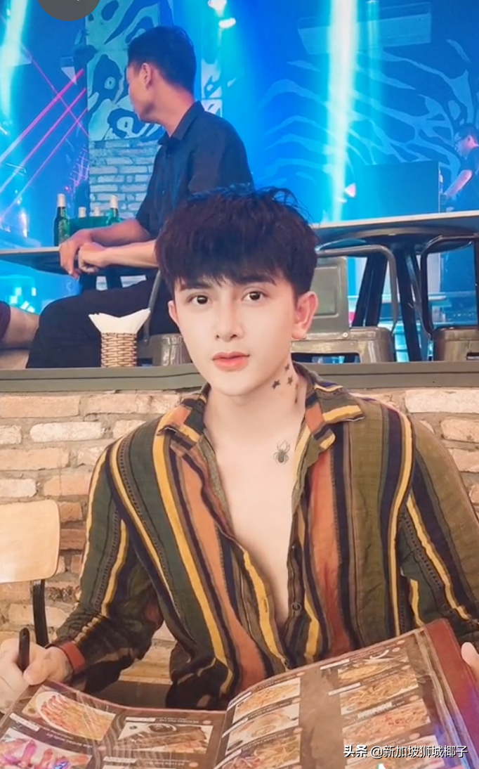 9次整容后，越南小伙“换头”成百万粉丝的网红！值得吗？