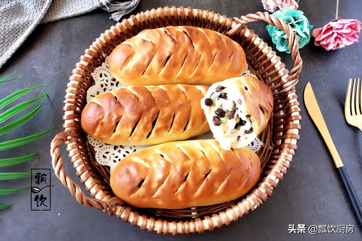 闺蜜们都喜欢的面包，既甜又香，配杯牛奶，当早餐一顿一个，特棒