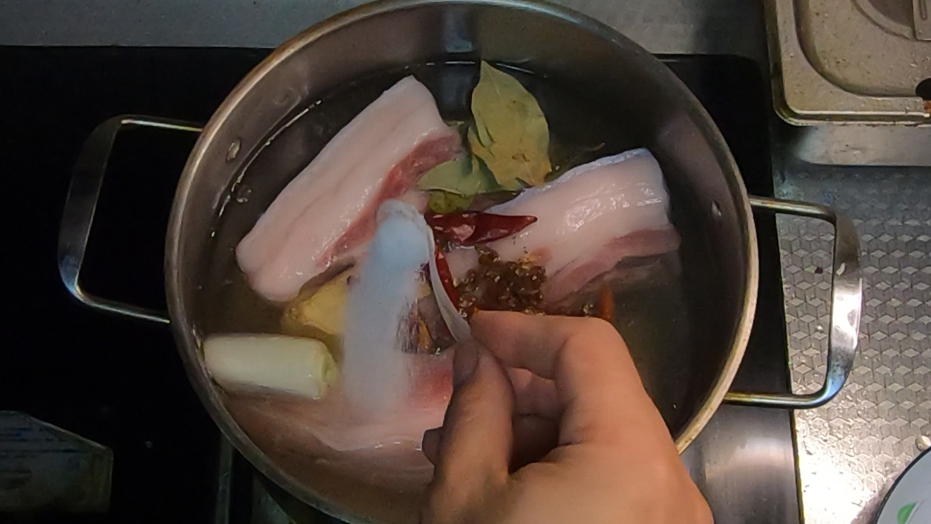 图片[15]-酸菜扣肉饭店做法（带视频） 真香-起舞食谱网