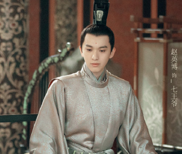 杨幂《斛珠夫人》没杀青，杨紫古代剧就未播先