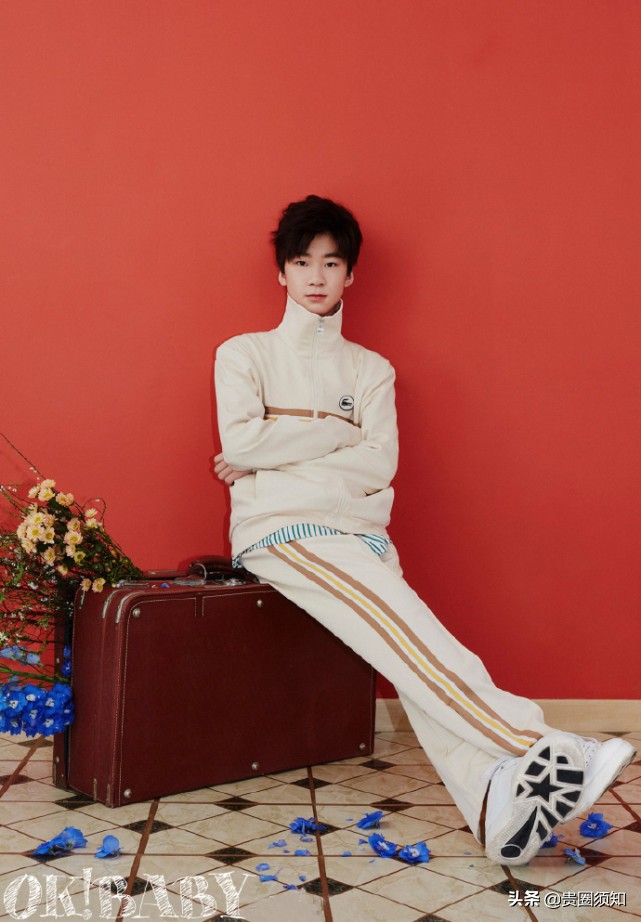 張亮一雙兒女登上雜誌封面，6歲妹妹水靈十足，天天長成翩翩少年