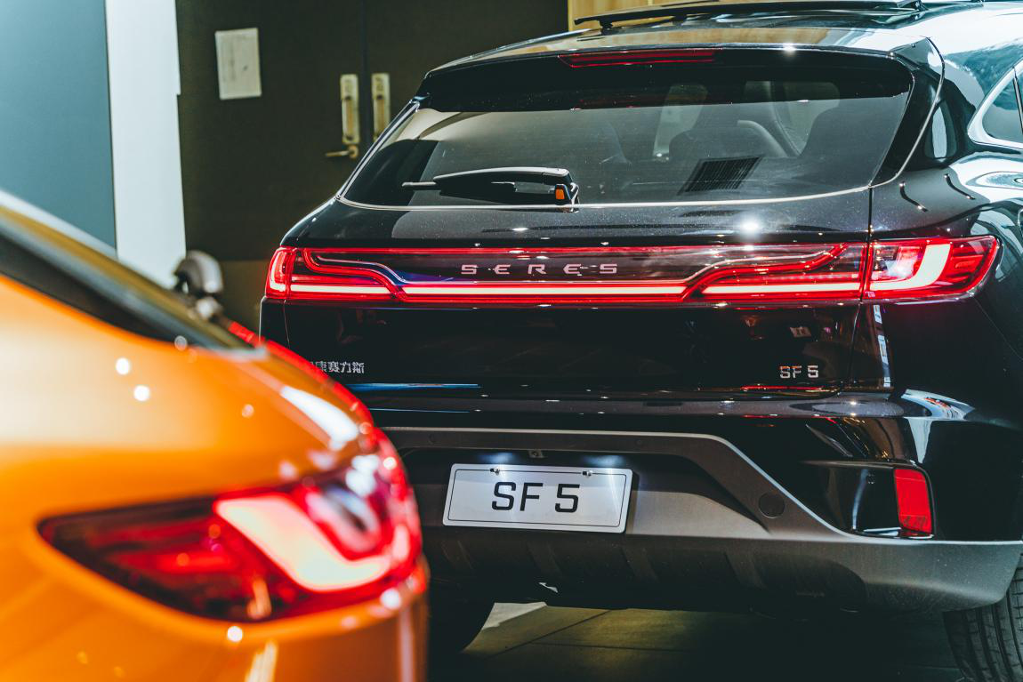 700匹马力，4.8秒加速，这台国产SUV性能比玛莎拉蒂还强