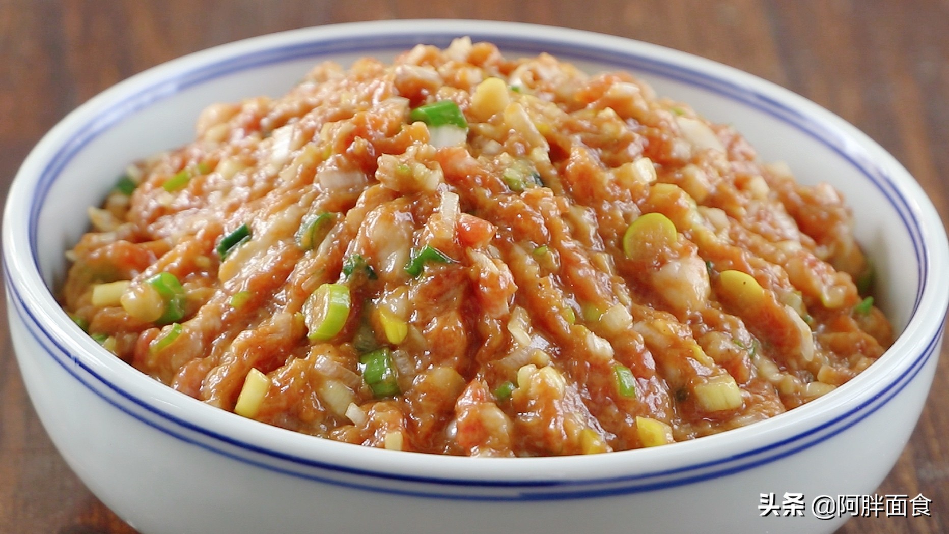 餃子餡好吃有秘訣，從選肉到調餡手把手教你，不腥不柴，鮮嫩多汁