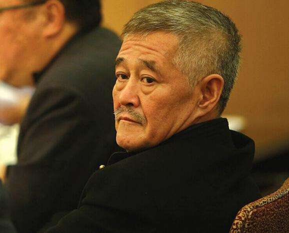 吐槽|赵本山女儿吐槽自家私人飞机 一天停机费就2万？