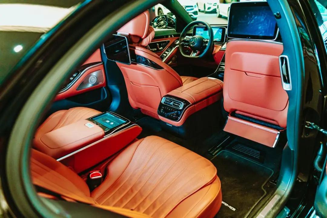 奔驰新S级一出，宝马7系和奥迪A8L又黯然失色了