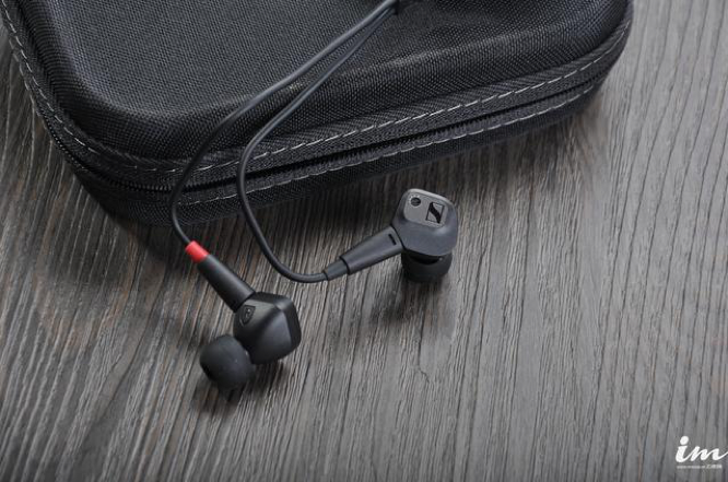 年度最佳理财产品丨你的耳机涨了还是跌了？