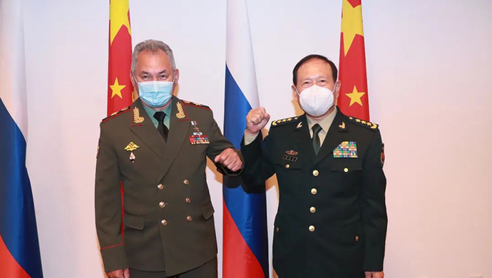 拜登放出与大国开战狂言，中俄四个动作针对性强，联合演习最管用