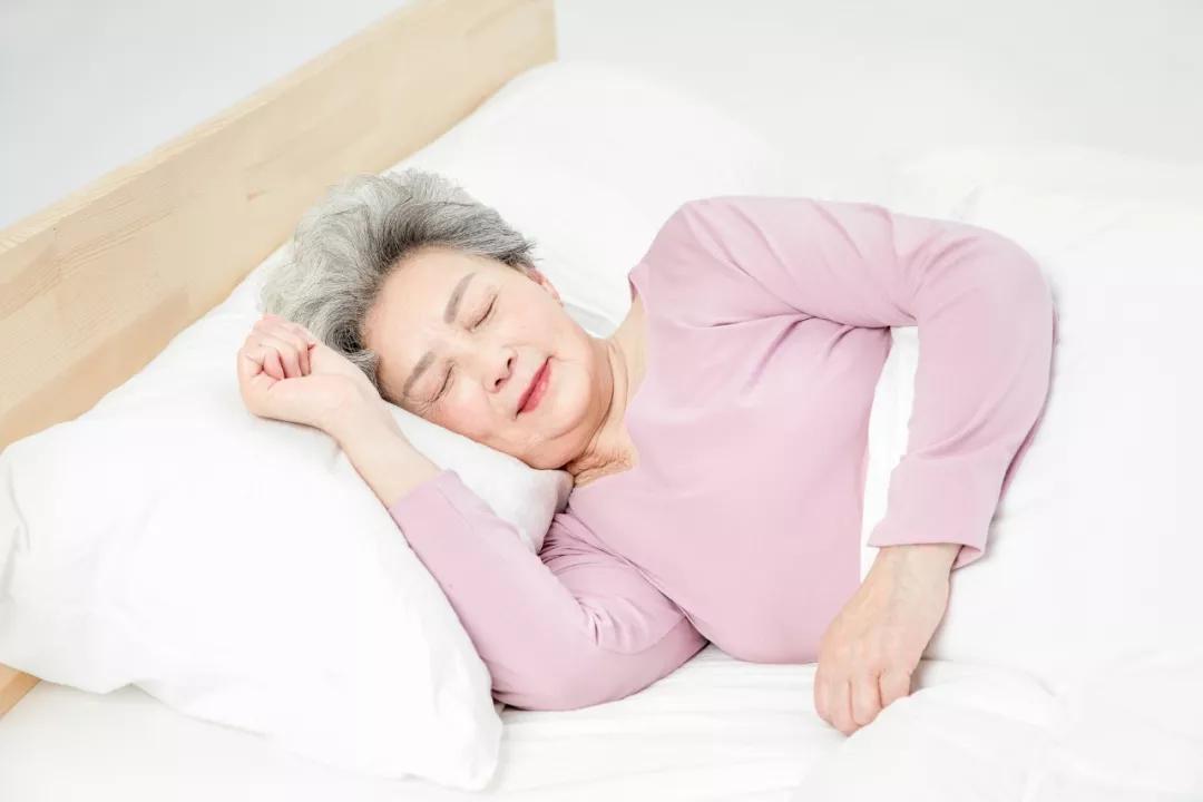 良好睡眠是预防老年痴呆的**非药物手段