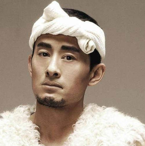 阿宝：从身价上亿到\"软饭男\"，神隐5年