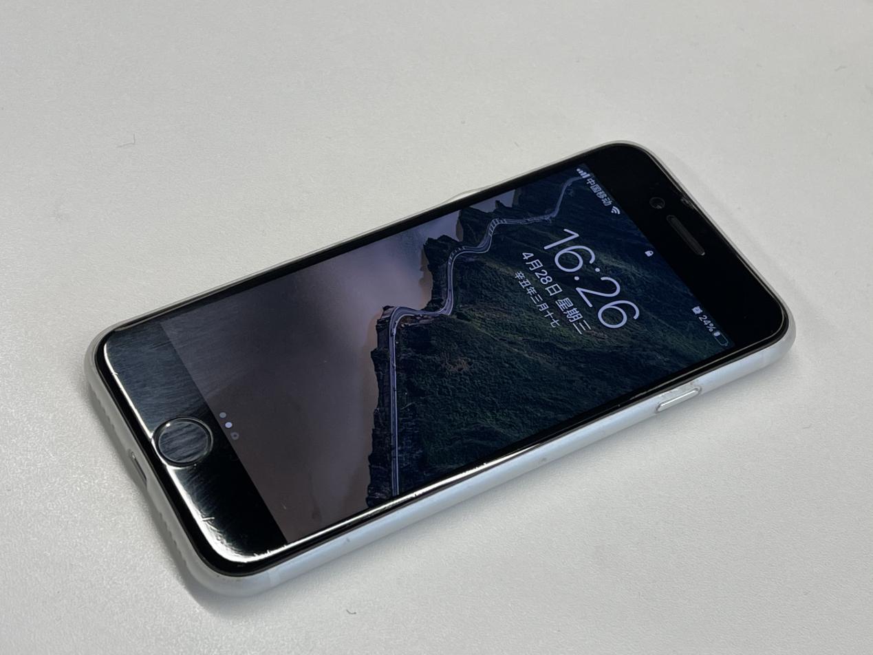 如果试驾只能在夜间，那奔驰一定最欢喜