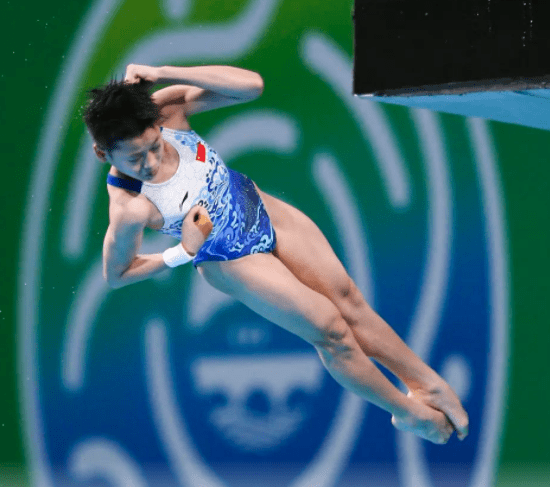 全红婵夺全运会个人首金！率队狂赢138分，夺冠不庆祝，淡定离场