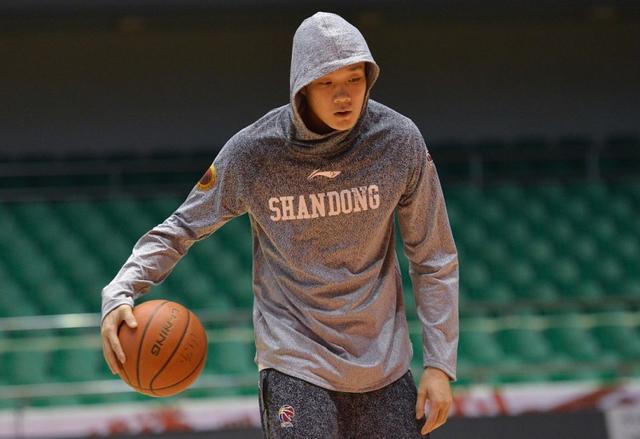 丁彦雨航已转行餐饮，职业生涯宣告结束？