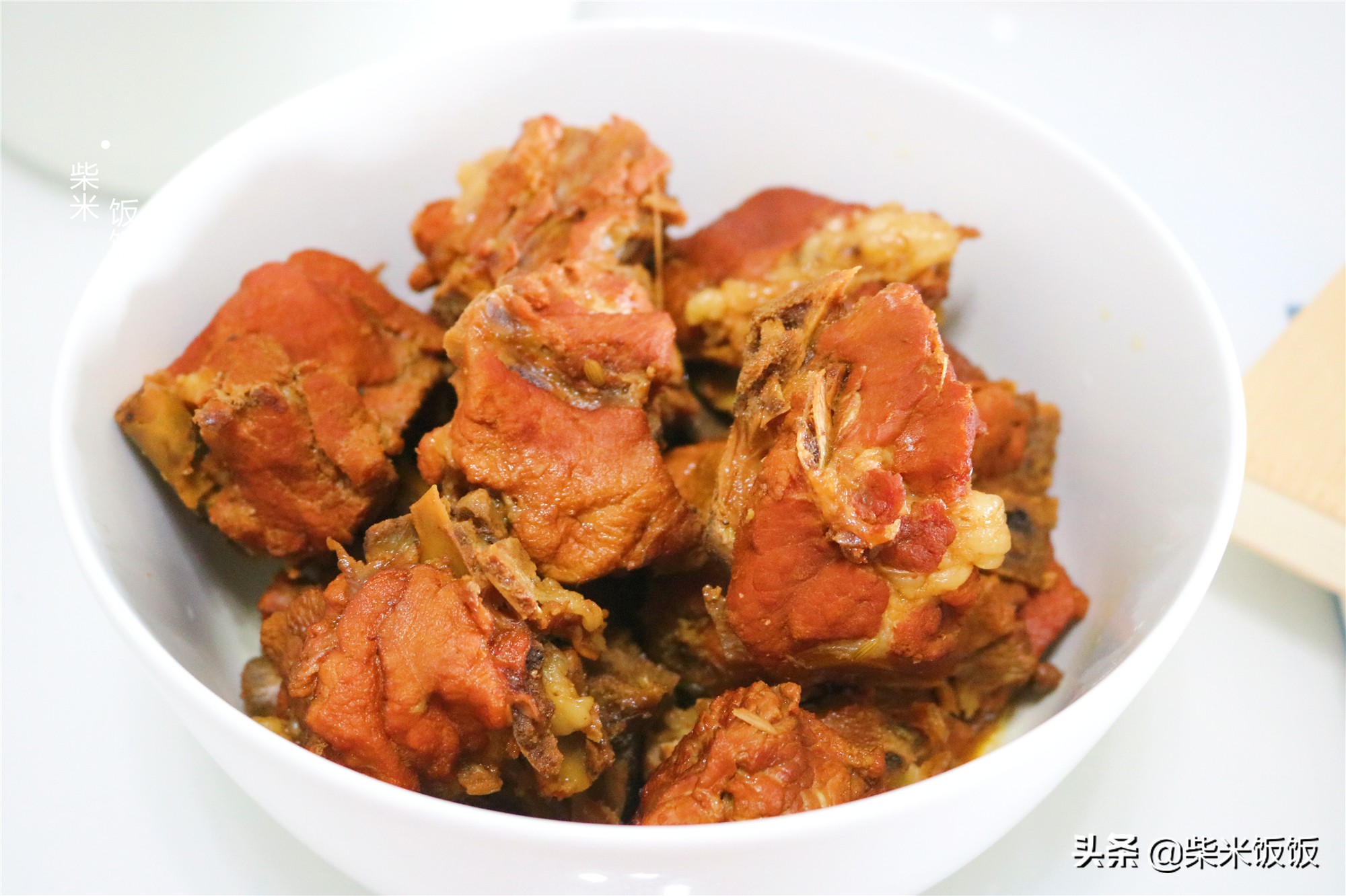 夏天吃肉，这个做法太省事了，丢进锅里不用管，时间一到满屋飘香