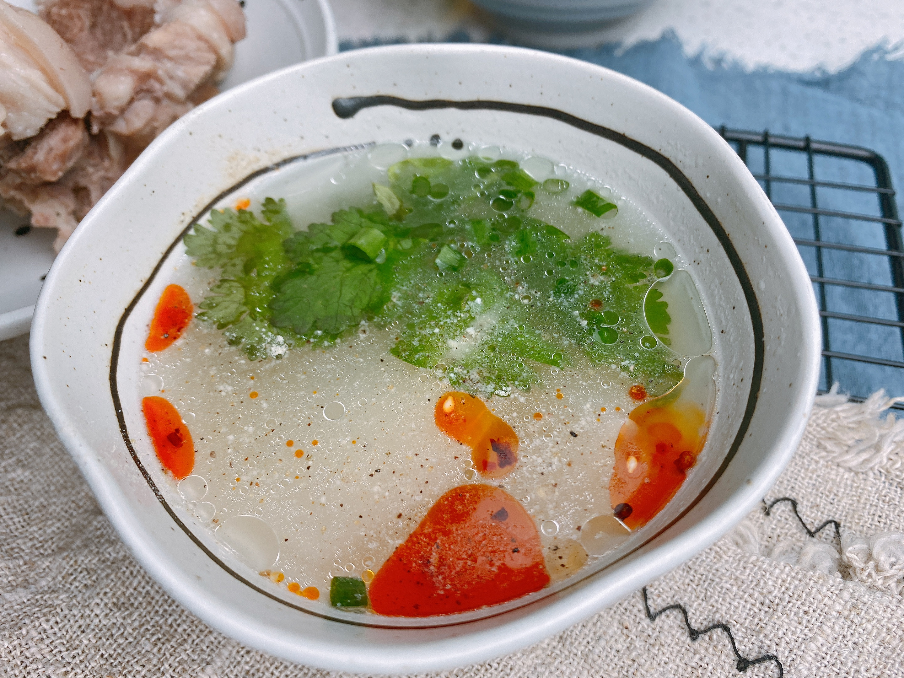 冬至炖羊肉汤，记住“1不3要”的窍门，羊肉汤不发黑，味道鲜美