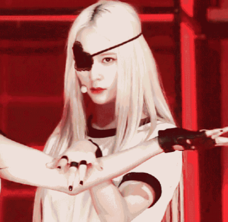 回应|郑秀晶与SM解约 SM回应正在讨论续约居然还谈续约？