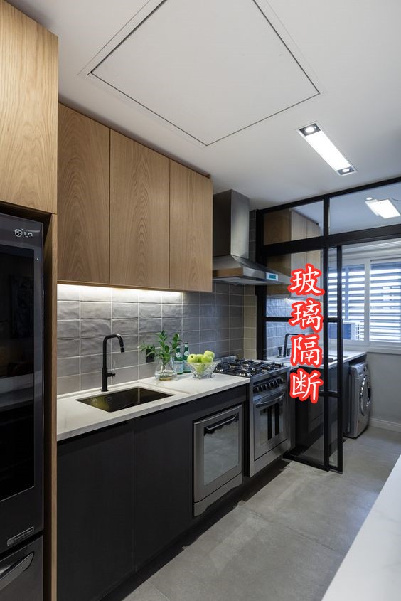 我信设计师的 水槽台做半隔断 划出三分之一空间 做洗衣房才好 资讯咖 我信设计师的 水槽台做半隔断 划出三分之一空间 做洗衣房才好 资讯咖