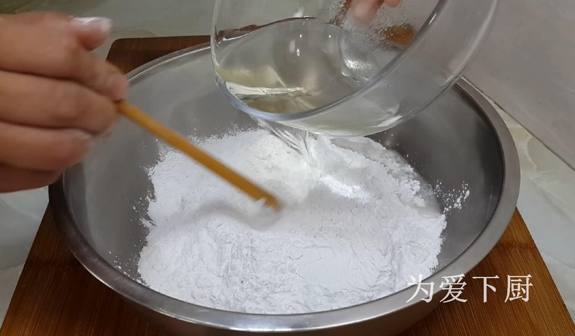 这山药做法太好吃了，锅里炸一下，外焦里软又空心，真的太香了