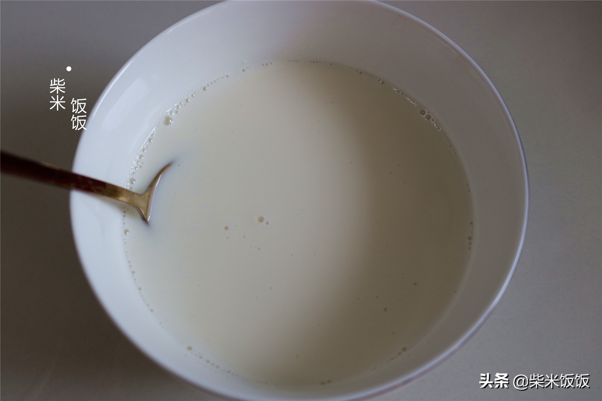 蛋糕这样做，入口即化，清凉解暑，夏天吃它，比吃雪糕还过瘾