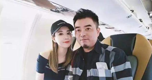 17年前是林依轮伴舞，现在却成了他的老板！靠着做直播年入20亿