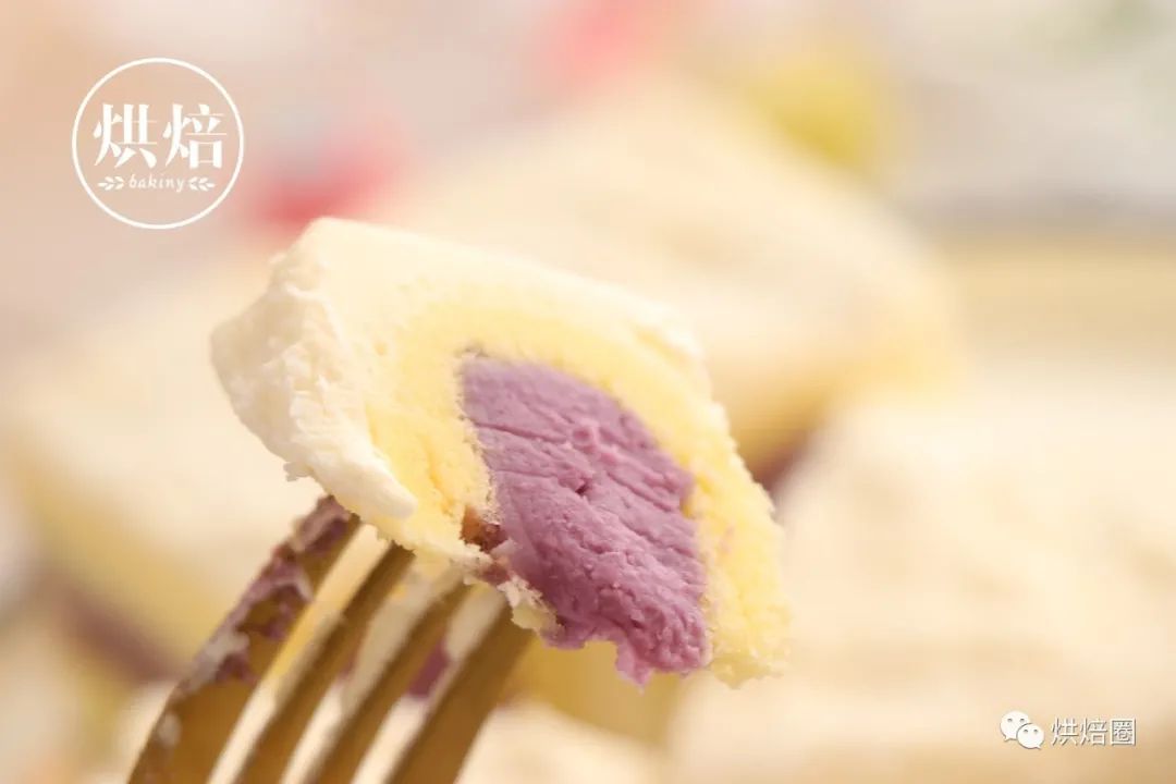 埋进椰香奶油慕斯里的芋泥卷 光看介绍就知道就多好吃了