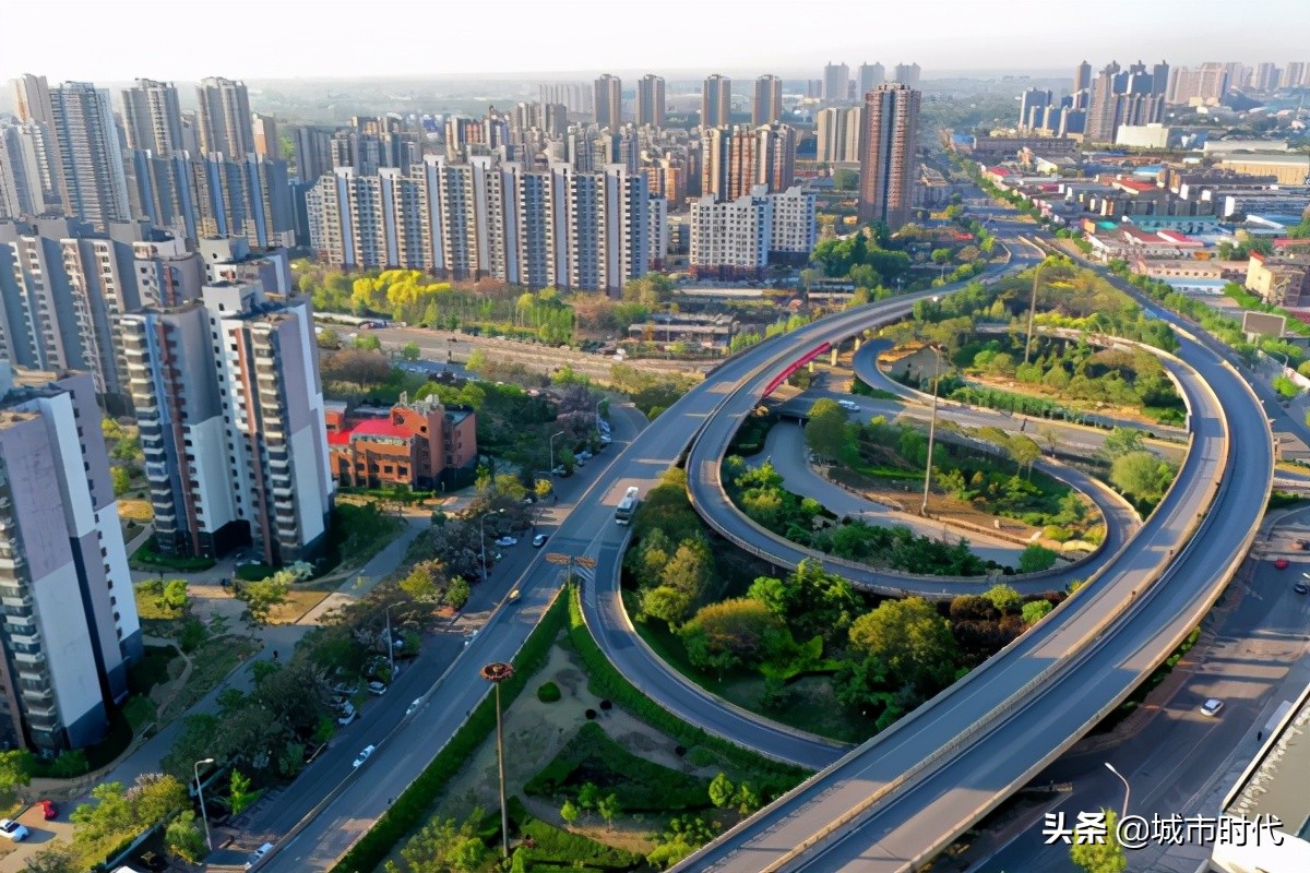 中國(guó)20強(qiáng)地級(jí)市排名：濰坊第13，珠海反超徐州,，臨沂泰州入圍