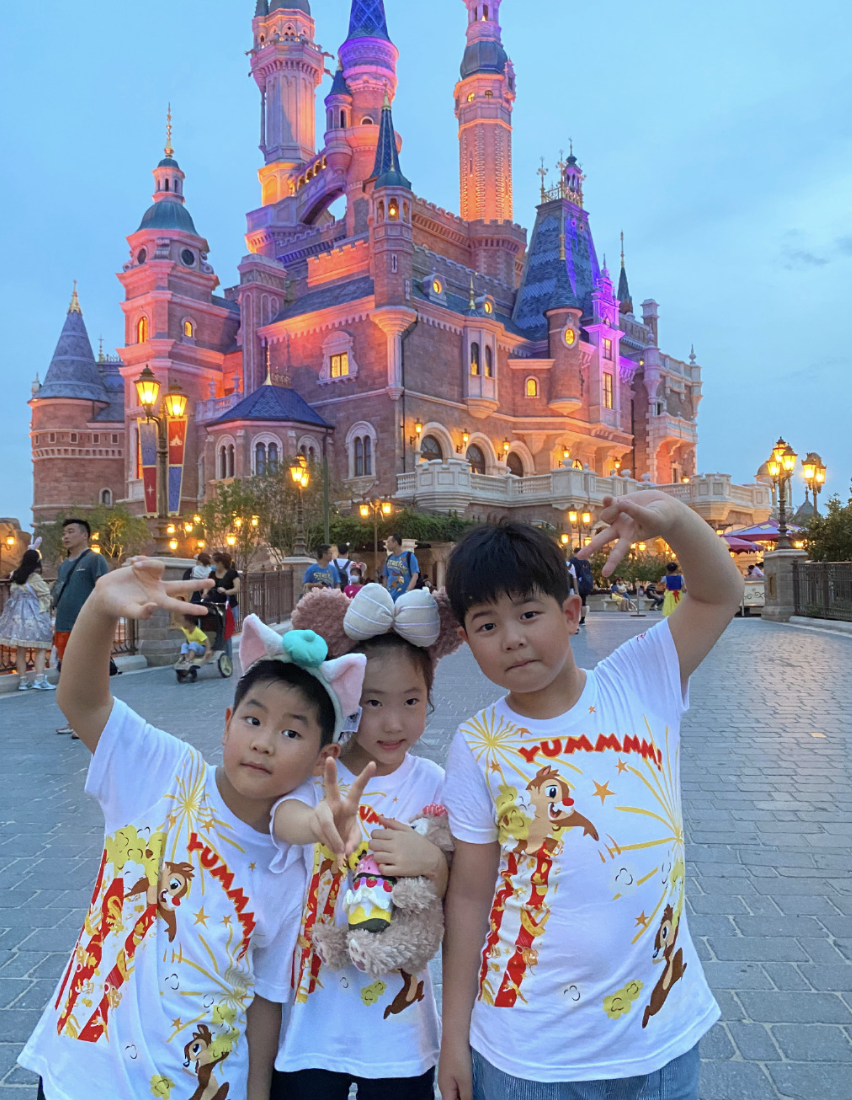 胡可晒照为儿子庆生，6岁小鱼儿将上小学，或与安吉当同门师兄弟