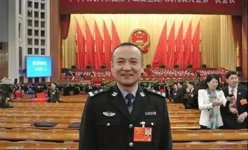 【聚焦两会】公安系统人大代表谈加强党风廉政