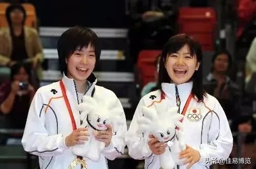 暗恋马龙多年的石川佳纯：即使天才少女出道，命运也并非一帆风顺