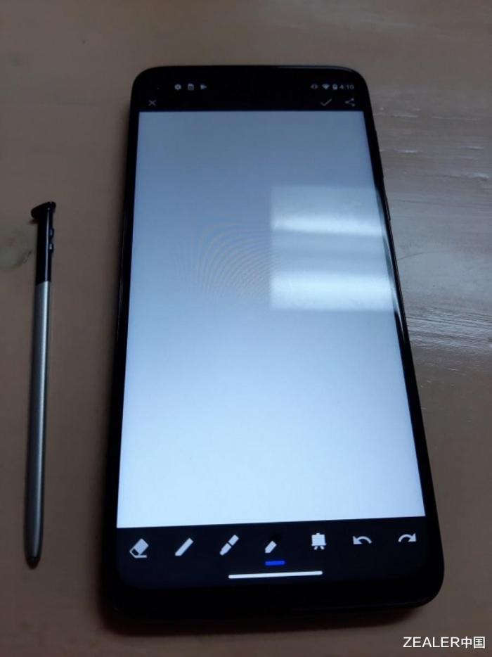 Motorola 新手机也是有书写笔！二月底将一口气发布 4 款手机上