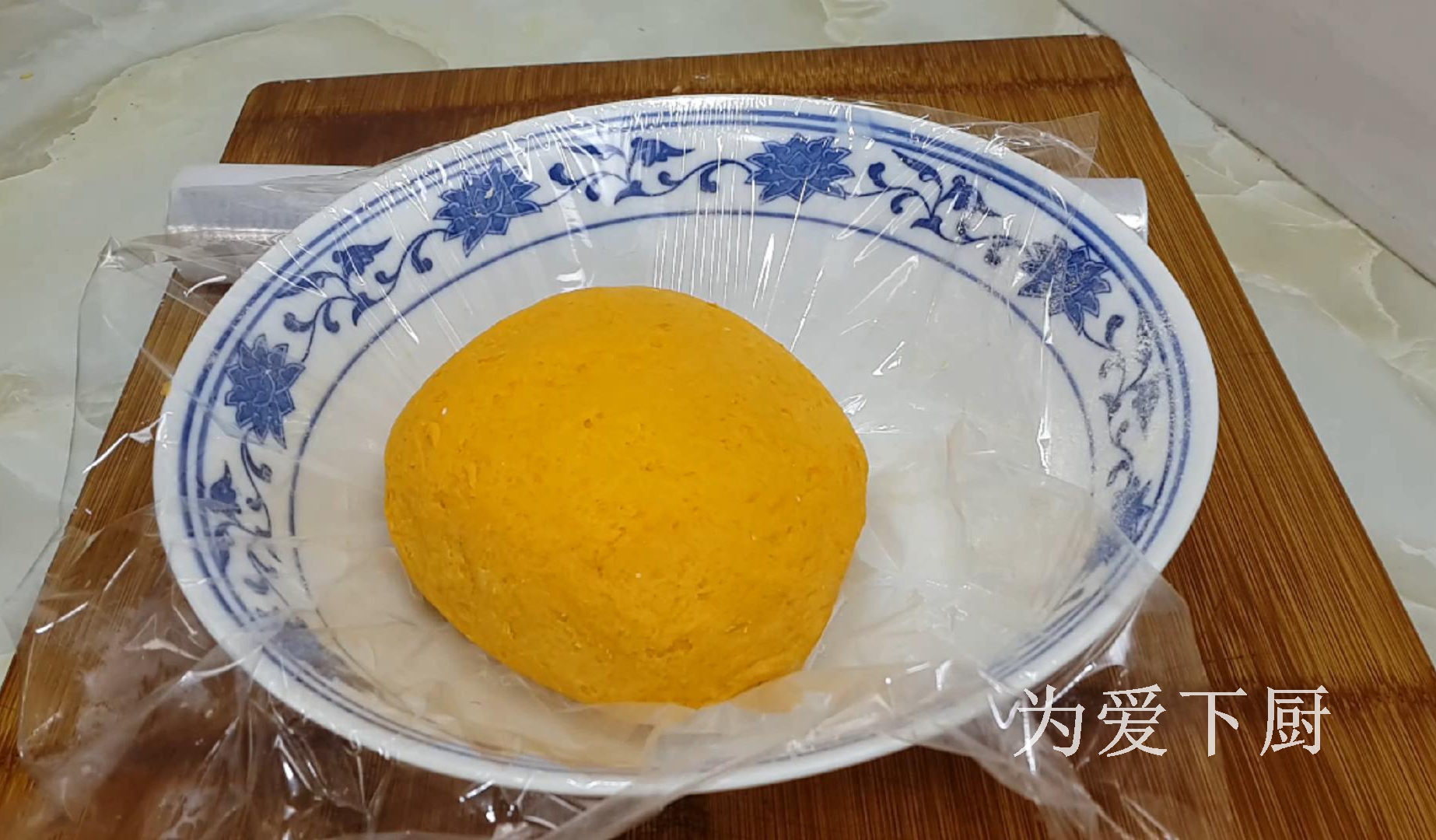 這零食的做法太好吃了，冰箱裡一放，比薯片還好吃，一口一個真香