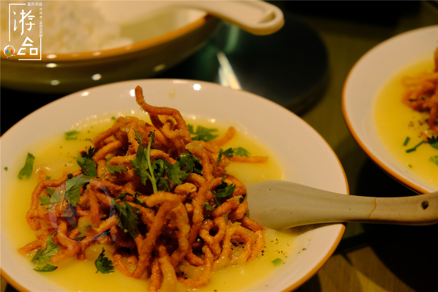 被重庆人遗忘的大都会，在曾经的高端商厦，吃了人均66元的外婆桥