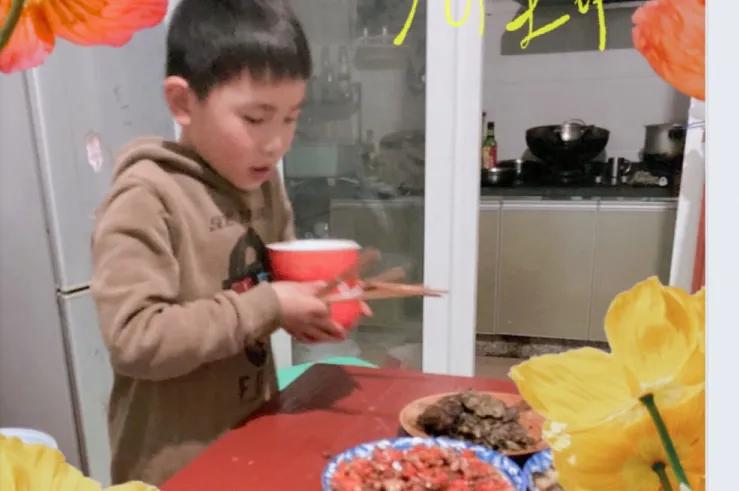 成都市双流区公兴小学开展“感恩 感谢”三八节活动