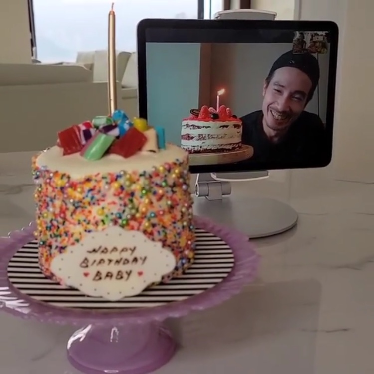 陳茵媺隔空為老公慶生，婆婆罕見出鏡，50歲陳豪笑容燦爛幸福難掩