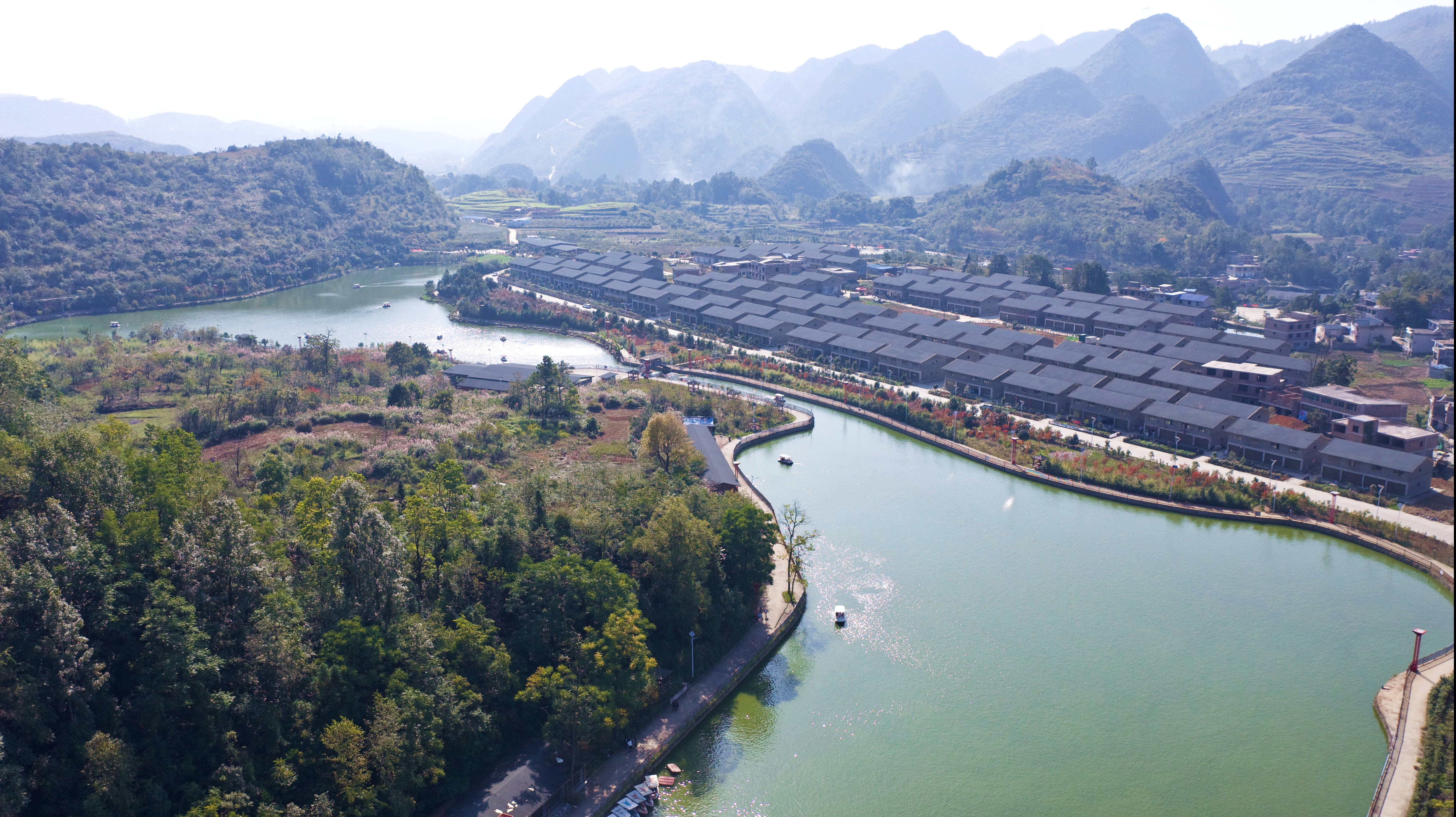 黔山秀水爱国主义教育基地启动仪式暨新闻发布会在普定县举行