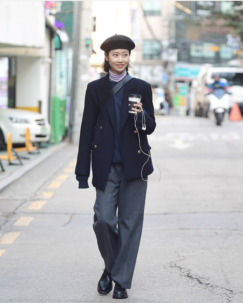 收获韩式街拍秋冬灵感，穿出甜而不腻的风格，酷也有秋冬型的利落